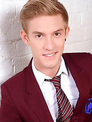 Uniforms: Blond schoolboy flip-flop suck & fuck fest leaves Jaxon Radoc dripping with jizz!